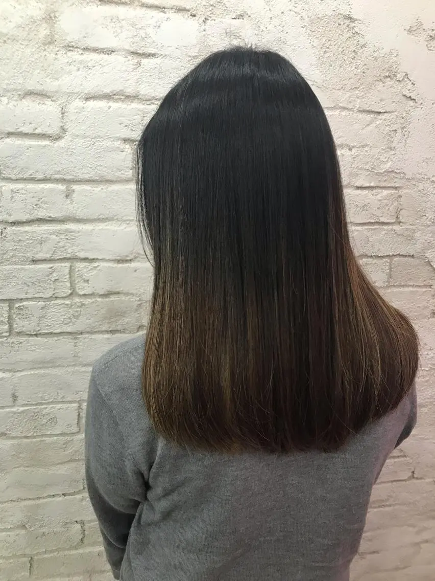 セミロング 🇺🇸ハイライト特 化美容師🇺🇸漆沢のヘアスタイル