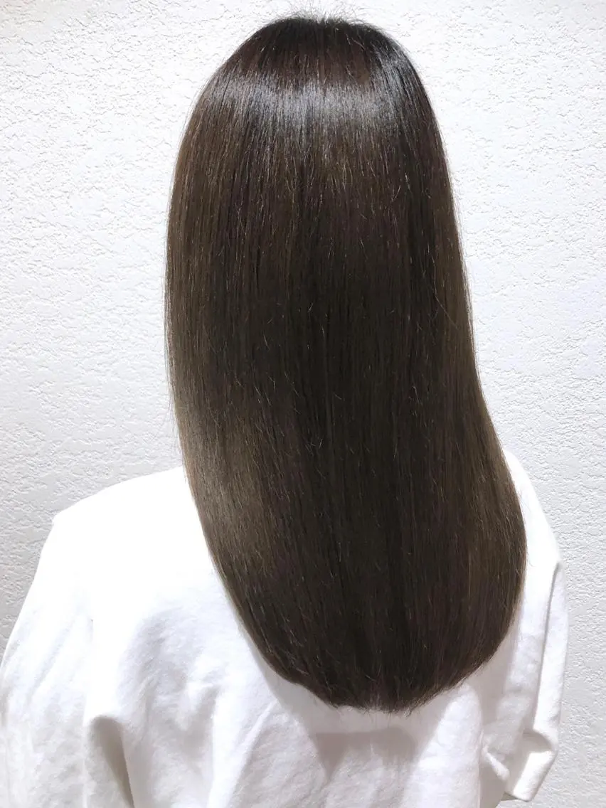 ロング カラー アッシュ アッシュブラウン ブラウンカラー カット ヘアカラー 縮毛矯正 トリートメント 縞田 健一のヘアスタイル
