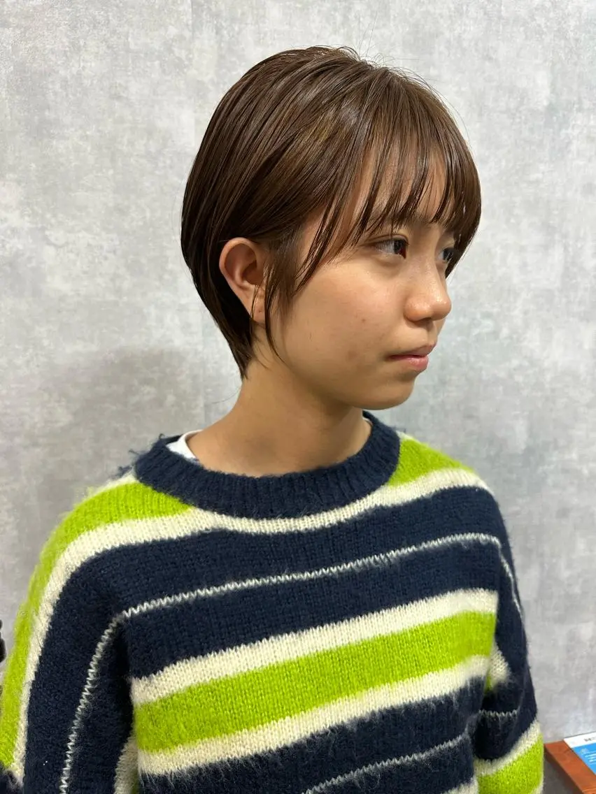 ショート 切りっぱなしボブ ショートボブ ハンサムショート 丸みショート アッシュ モテ髪/ボブ/ショー ト/アダチフウトのヘアスタイル