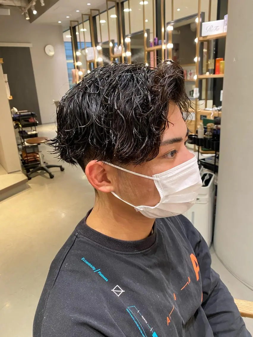 ミディアム パーマ メンズ unopulir 景山 凌のヘアスタイル