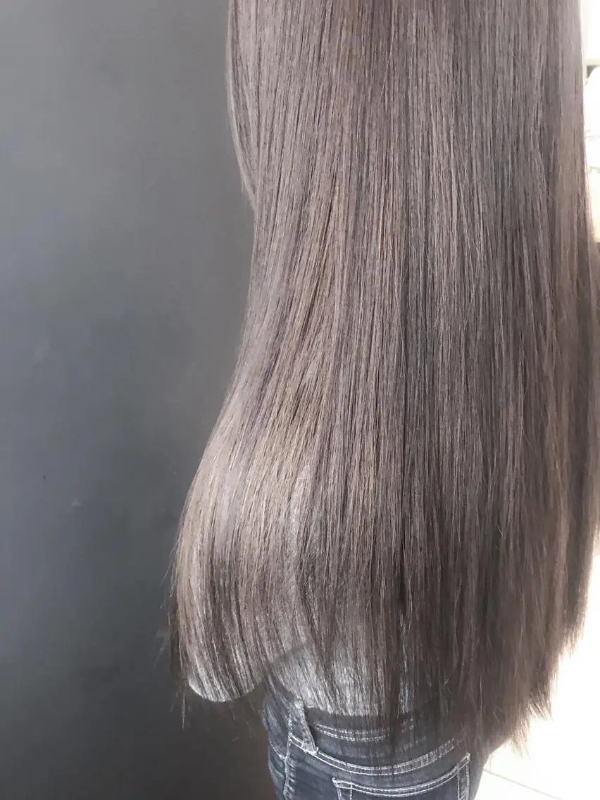 セミロング カラー アッシュ ブリーチ グレージュ シルバー シルバーグレージュ エクステ BOX mico.のヘアスタイル