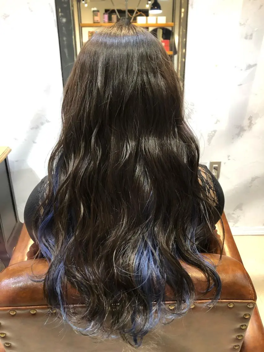 ロング 松田 真央のヘアスタイル