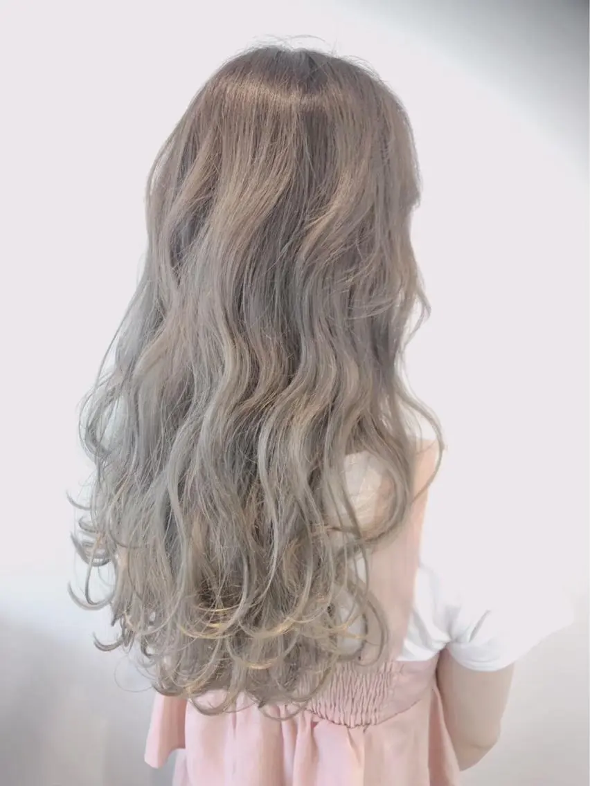 ロング アッシュ NOAH【自由が丘】 副店長のヘアスタイル