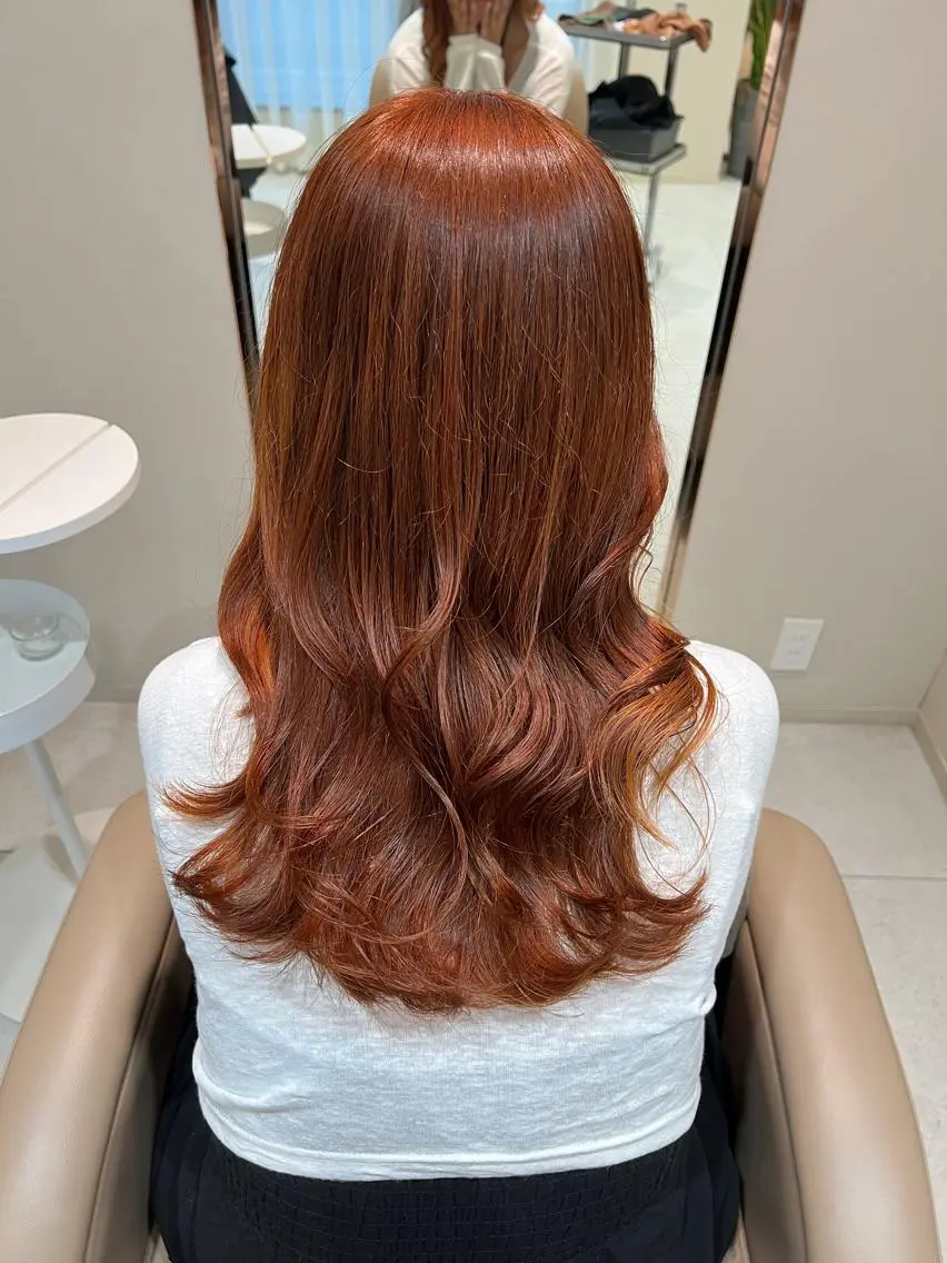 ロング カラー ブリーチ ブリーチなしカラー オレンジ カット ヘアカラー トリートメント THINK SHOP sakiのヘアスタイル