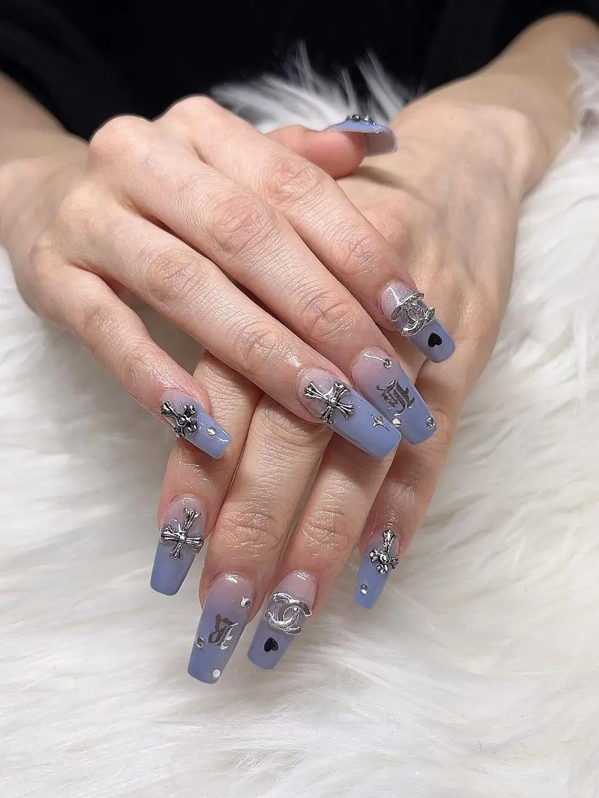 ネイル 長さ出し ジェルネイル 韓国ネイル マグネットネイル 持ち込み The Nail 大久保のネイルデザイン