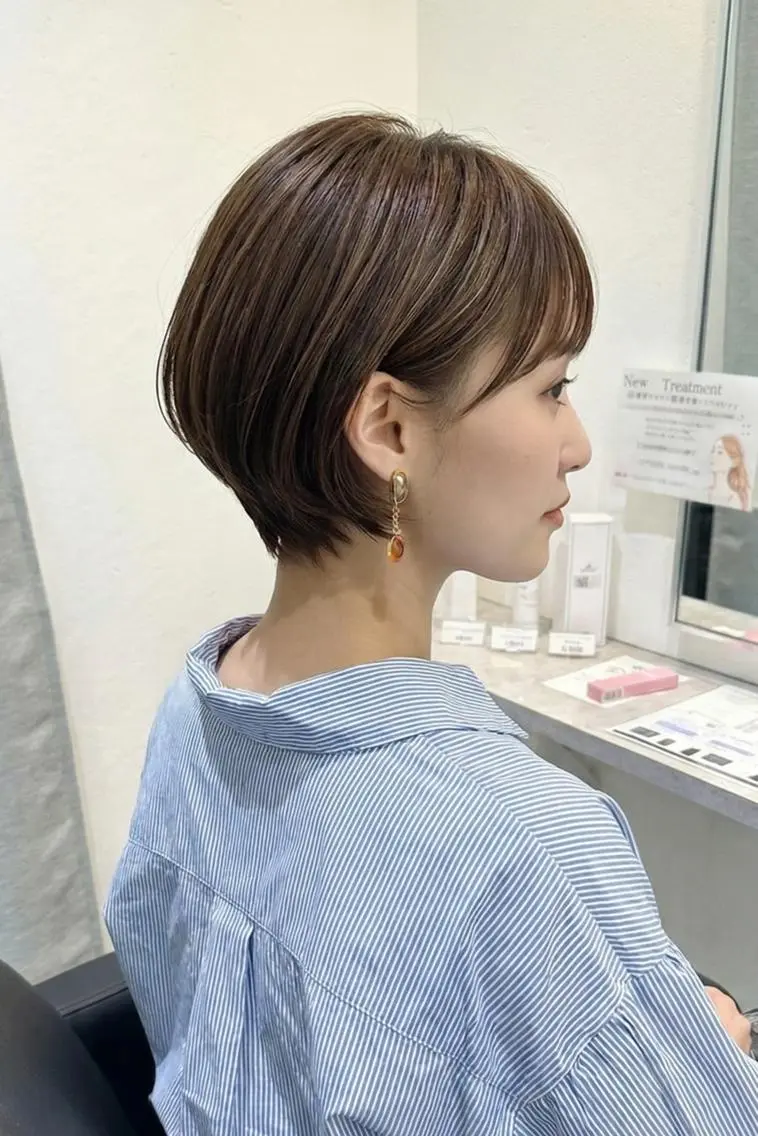 ショート tre.甲子園口店/ レイヤーカットのヘアスタイル