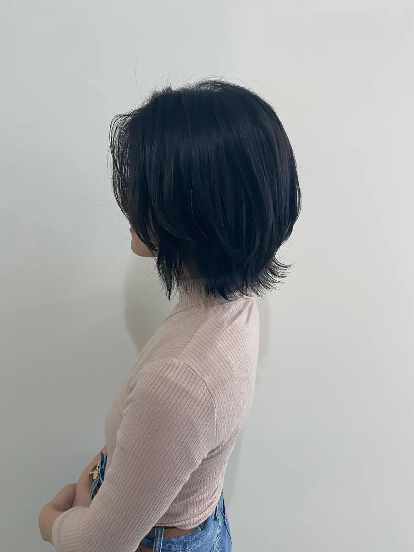 ショート ショートヘア ウルフカット 川野 彩海のヘアスタイル