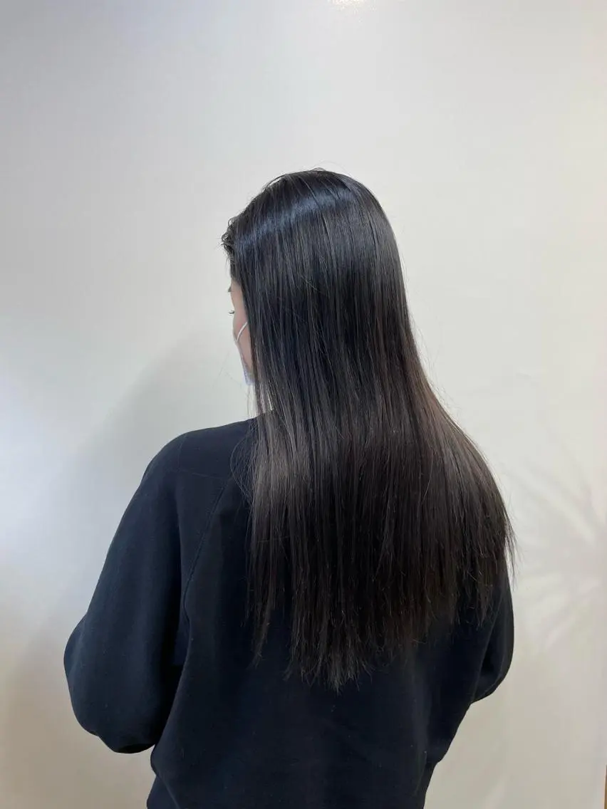 ロング カラー 伊藤 友香のヘアスタイル