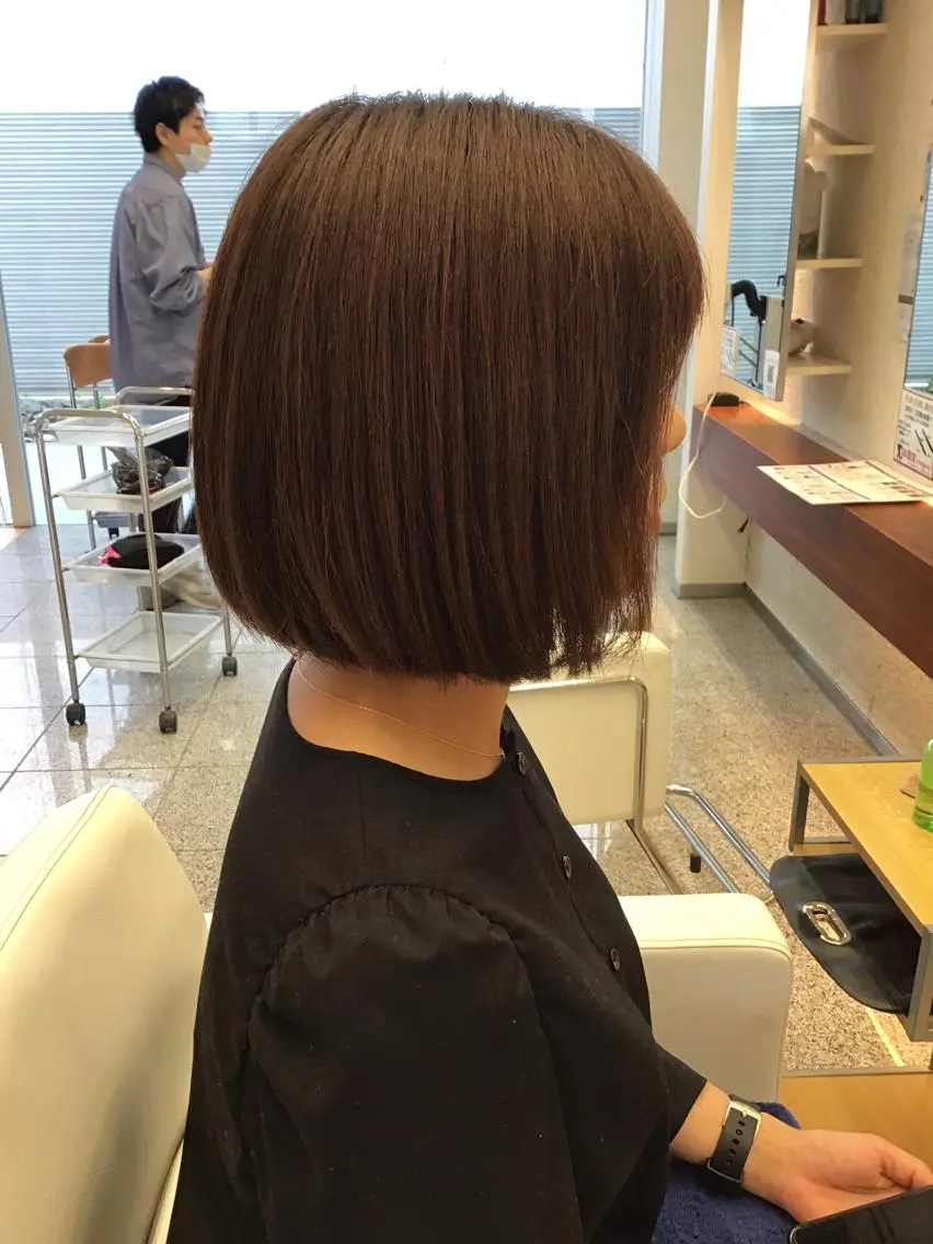 カラー カット ヘアカラー トリートメント 伊藤 桃のヘアスタイル