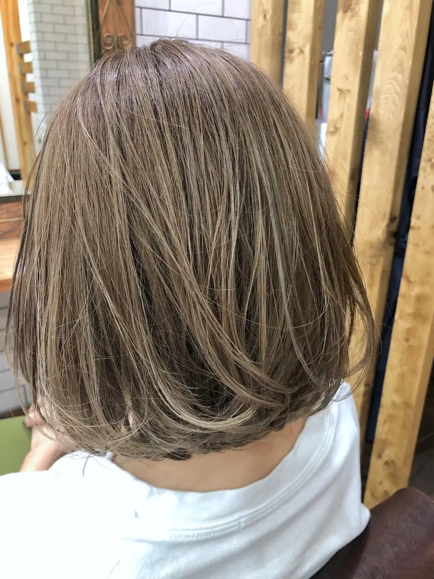 ショート カラー ヘアカラー トリートメント THREE 関根大のヘアスタイル
