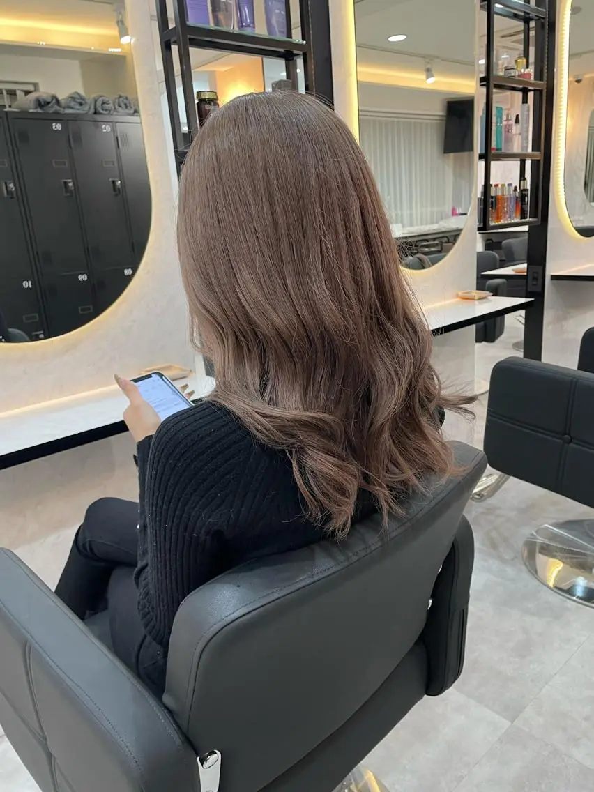 ロング ヘアカラー 副島 響のヘアスタイル