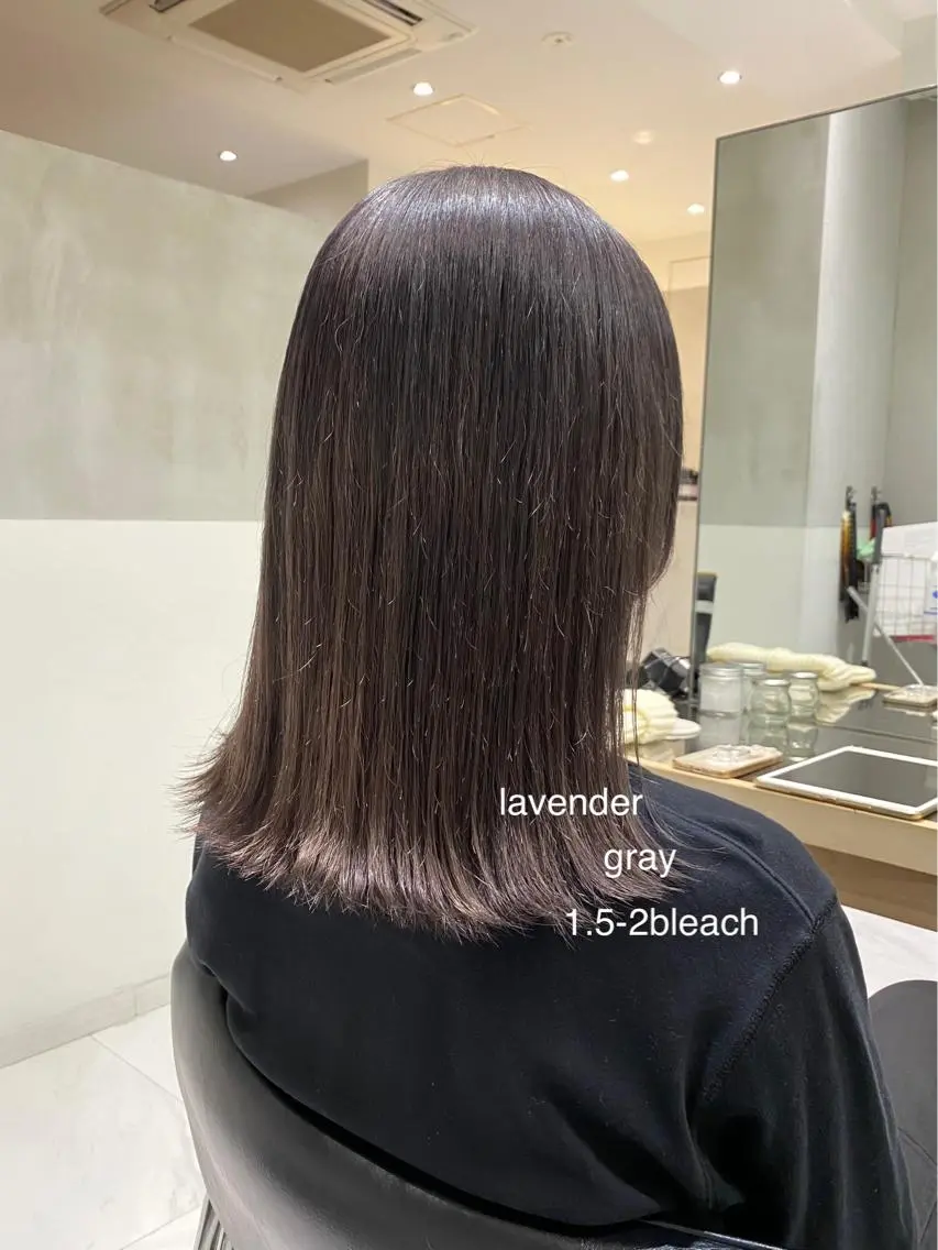 ミディアム カラー ブリーチ ラベンダーカラー ラベンダーグレー ヘアカラー 艶感/ナチュラル 🩵amiのヘアスタイル