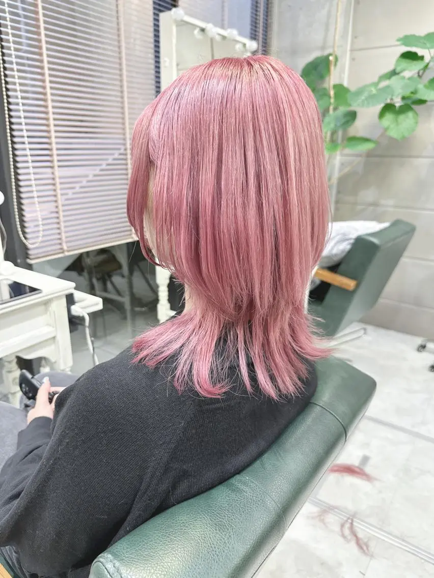 ミディアム ヘアアレンジ カラー ピンクカラー モテ髪透明感❤️ デイズヘアカラーのヘアスタイル