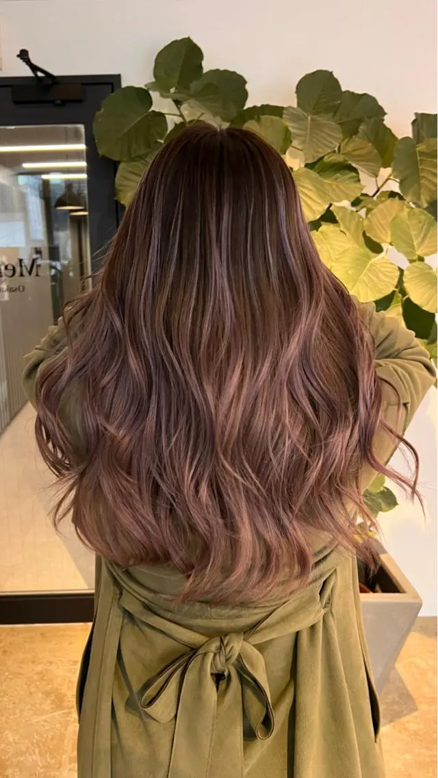 カラー バレイヤージュ ヘアカラー Merly Osakaのヘアスタイル