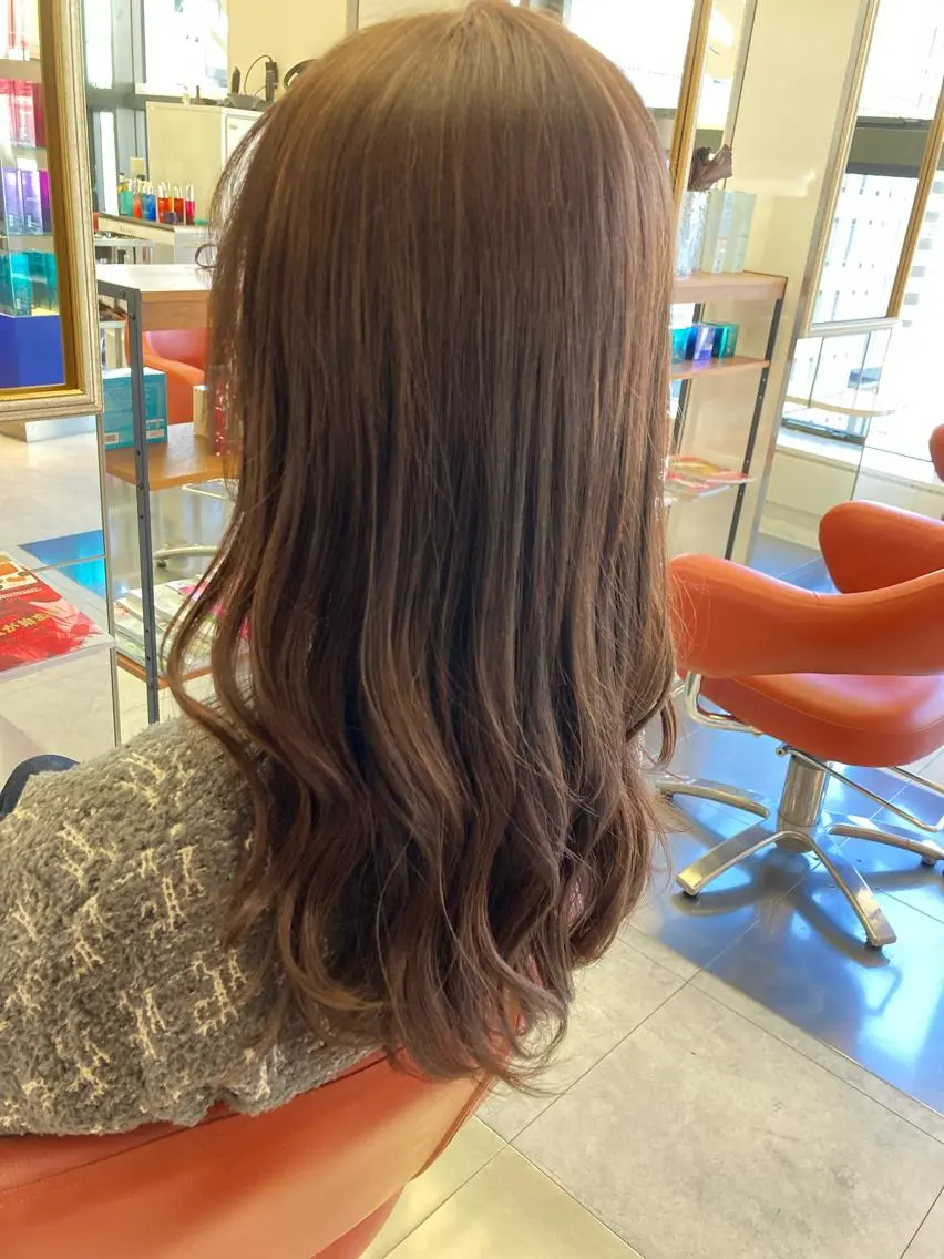 ロング カラー ベージュカラー izumi 【カラー/髪質改善】のヘアスタイル
