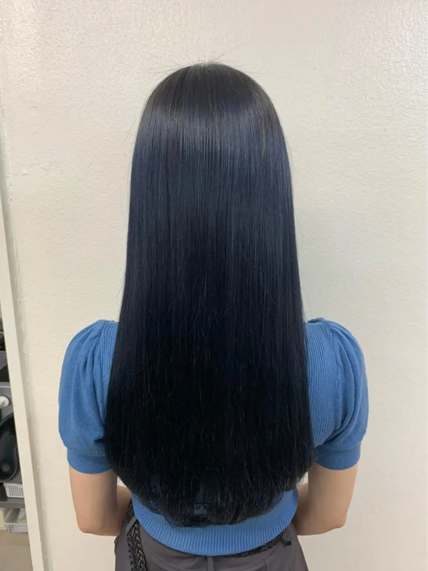セミロング カラー ヘアアレンジ ブリーチ ブルーカラー ハイトーンカラー 髪質改善 トリートメント ダブルカラー｜ なおき｜池袋美容師のヘアスタイル