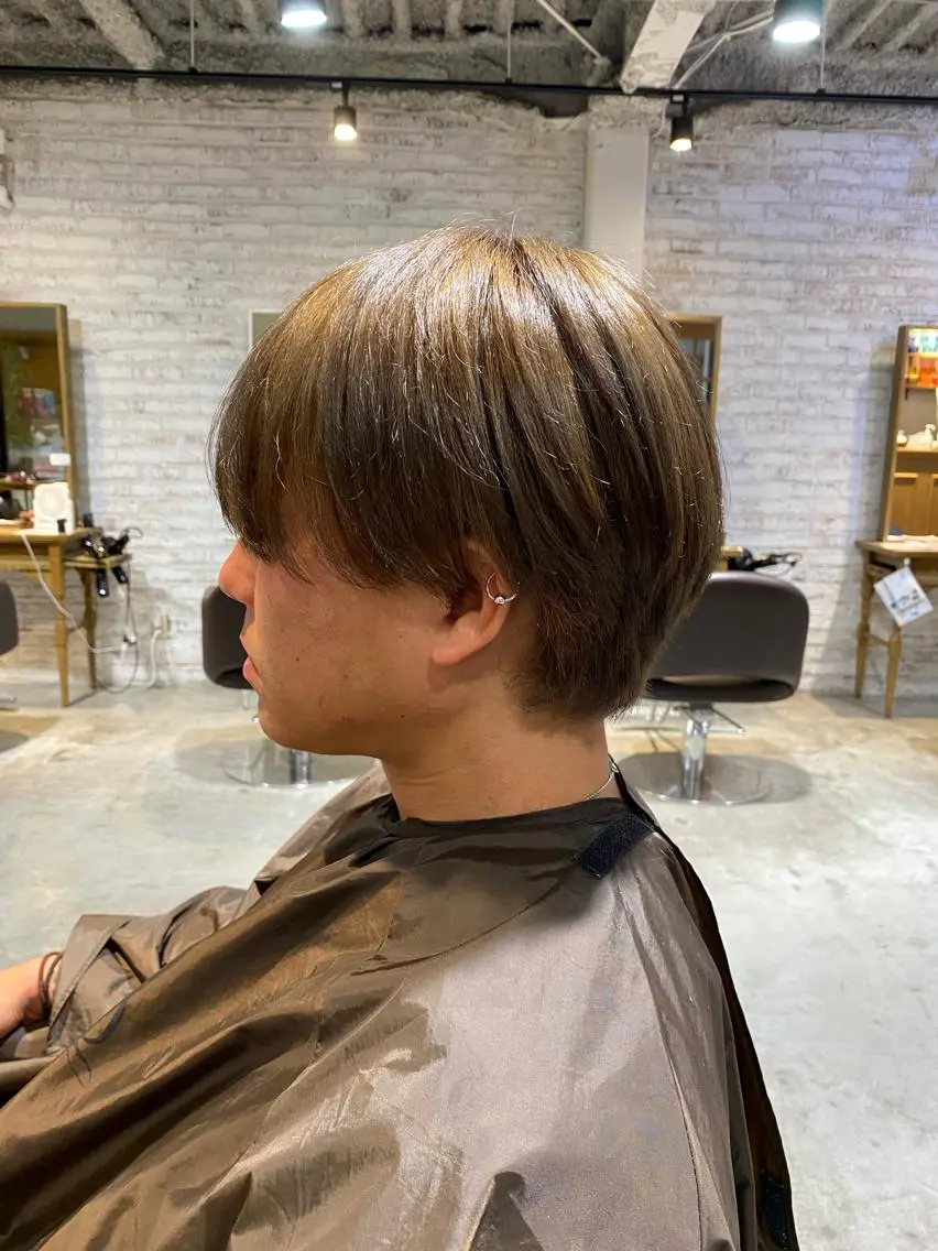 ショート メンズ カット ヘアカラー 長濱 俊のヘアスタイル