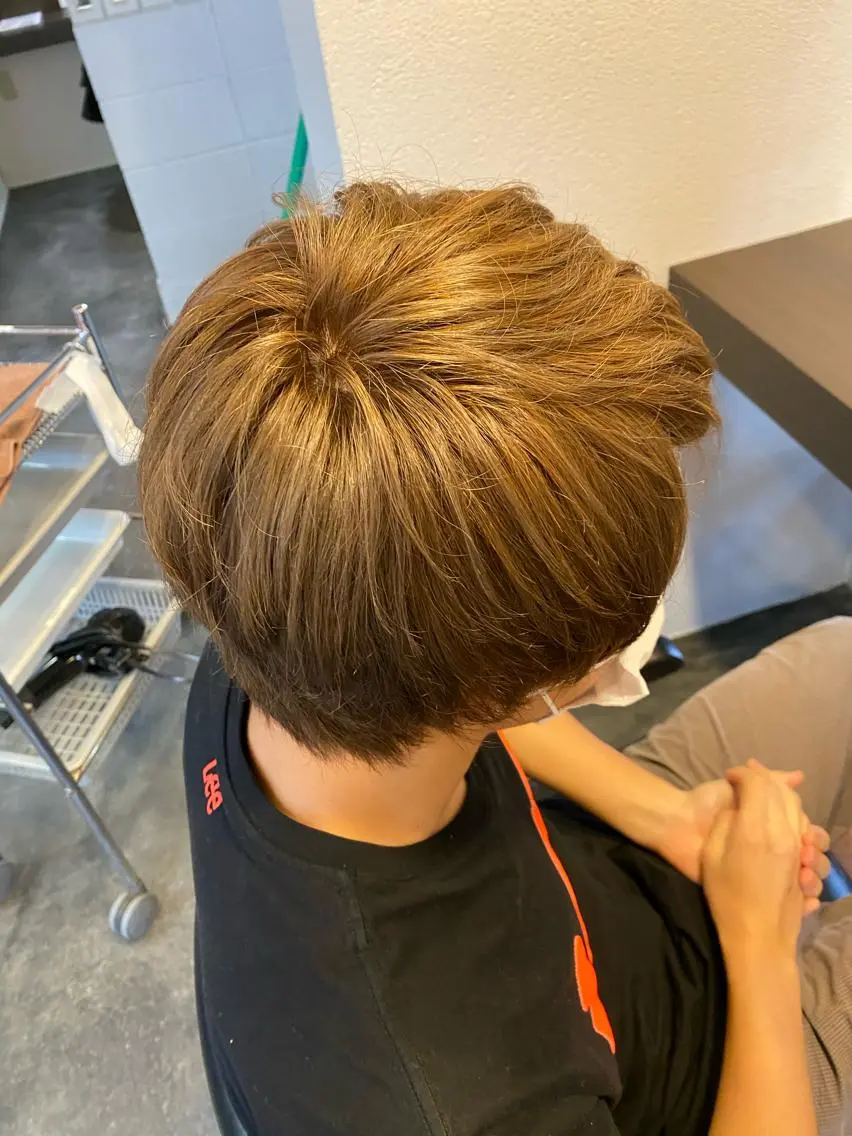 カラー メンズ ヘアカラー 丹生 滉太のヘアスタイル