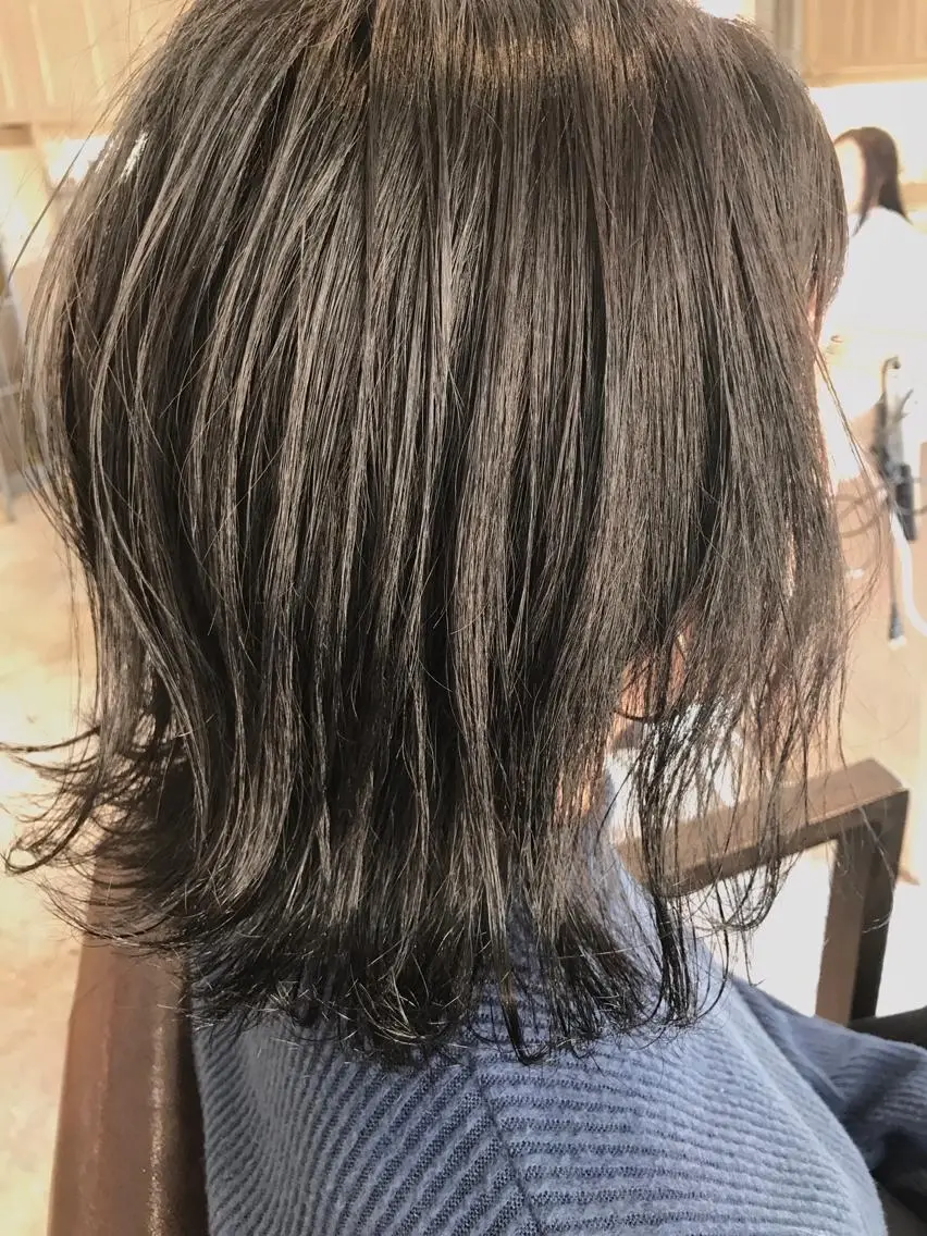 ミディアム カラー ハイライトカラー ボブ ハイライト 外ハネヘア <<副店長>>小島 翔一郎のヘアスタイル