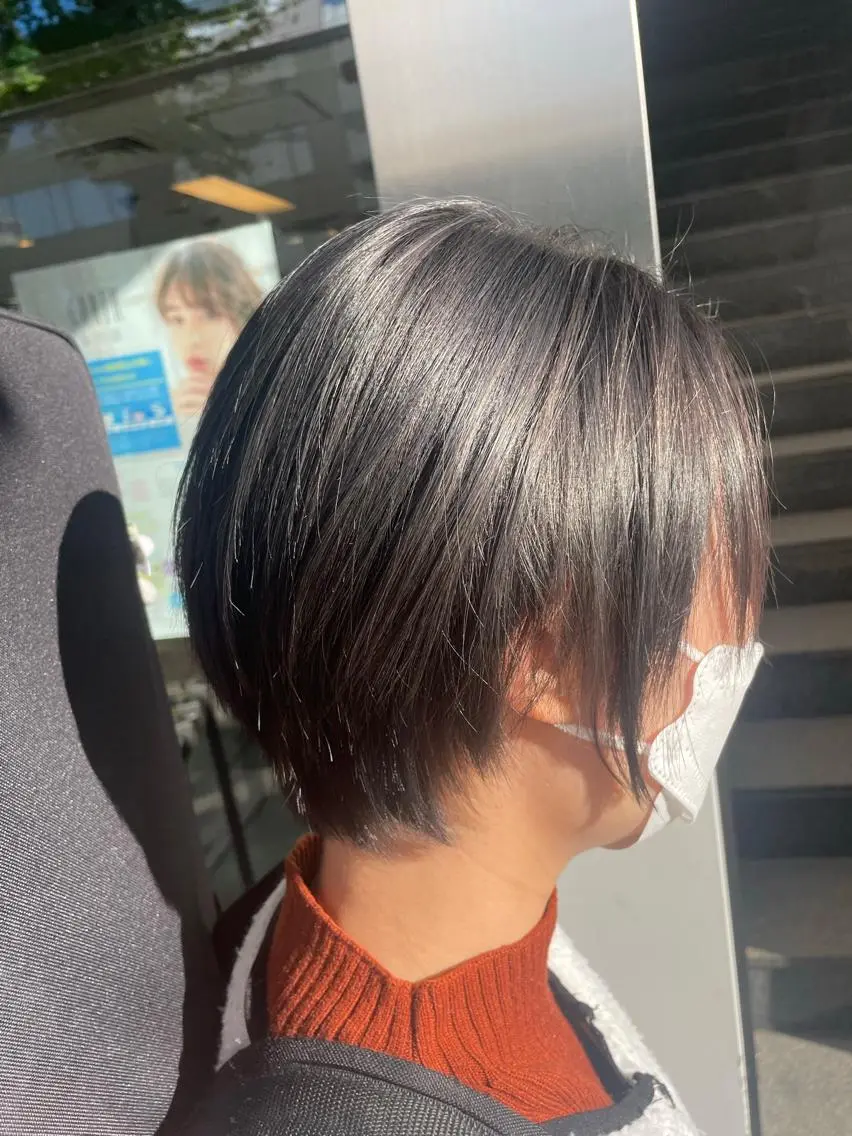 ショート カラー ショートヘア アートディレクター 尾内 友美のヘアスタイル