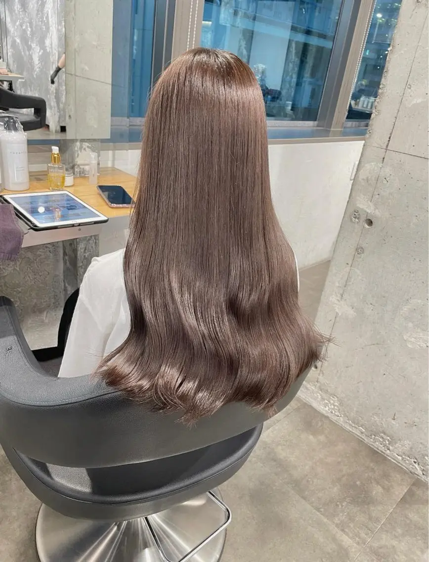 ロング カラー カット ヘアカラー トリートメント ヘッドスパ ヘアセット ベージュカラー💖 やすひろのヘアスタイル