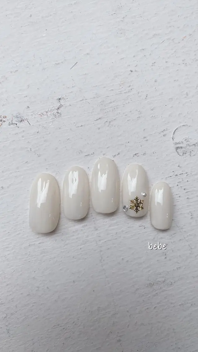 ネイル シンプルネイル 冬ネイル クリスマス Ann nailのネイルデザイン