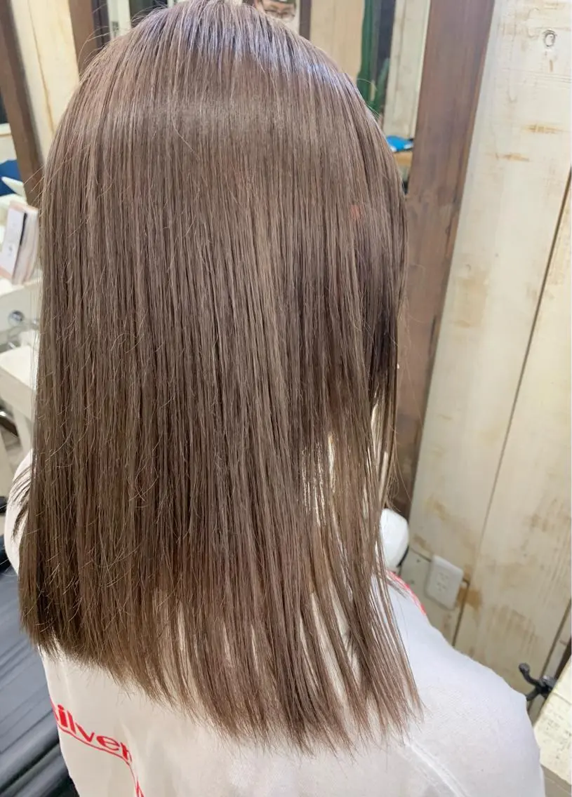 ミディアム カラー ヘアカラー 鷺谷 玲奈のヘアスタイル