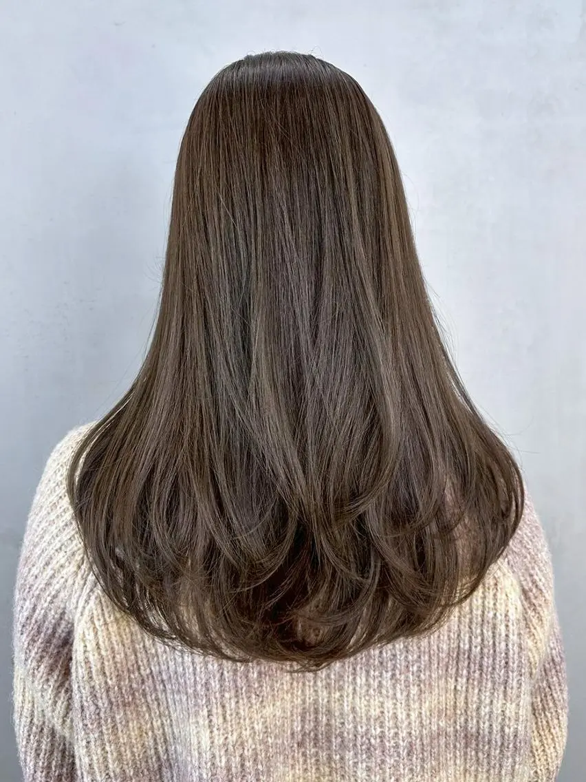 カラー セミロング くびれヘア 顔まわりレイヤー 顔周りカット 韓国風ヘア レイヤーカット カット ヘアカラー トリートメント ITbyALBUM 中野店のヘアスタイル