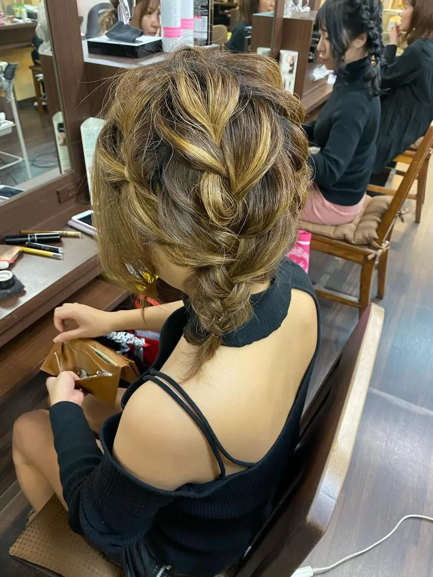 ショート ヘアセット 泉 汐織のヘアスタイル