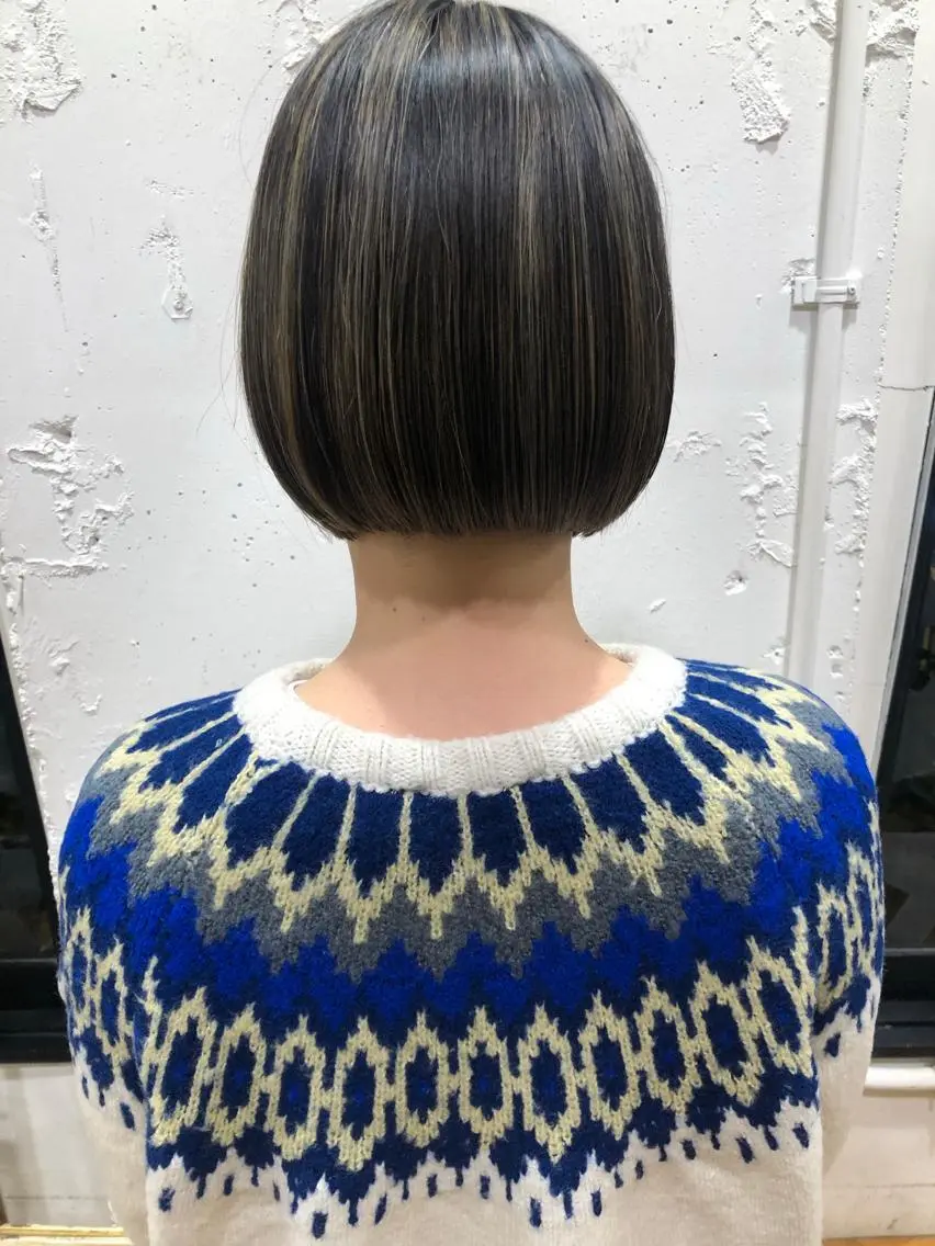 ミディアム パーマ 似合わせカット 小顔カット ストレートパーマ カット 縮毛矯正 結べるレイヤーボブ くびれLady表参道のヘアスタイル