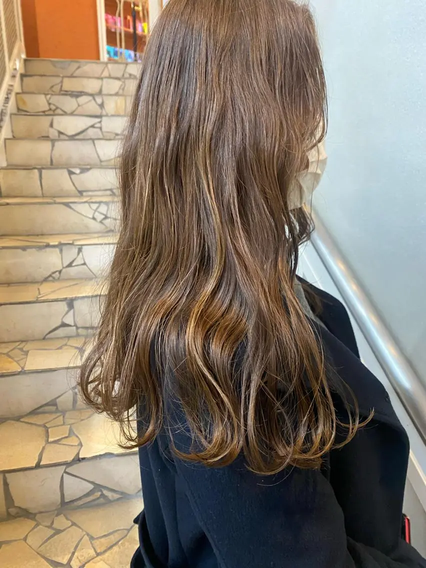 ロング 艶カラー　宮﨑 蒼のヘアスタイル