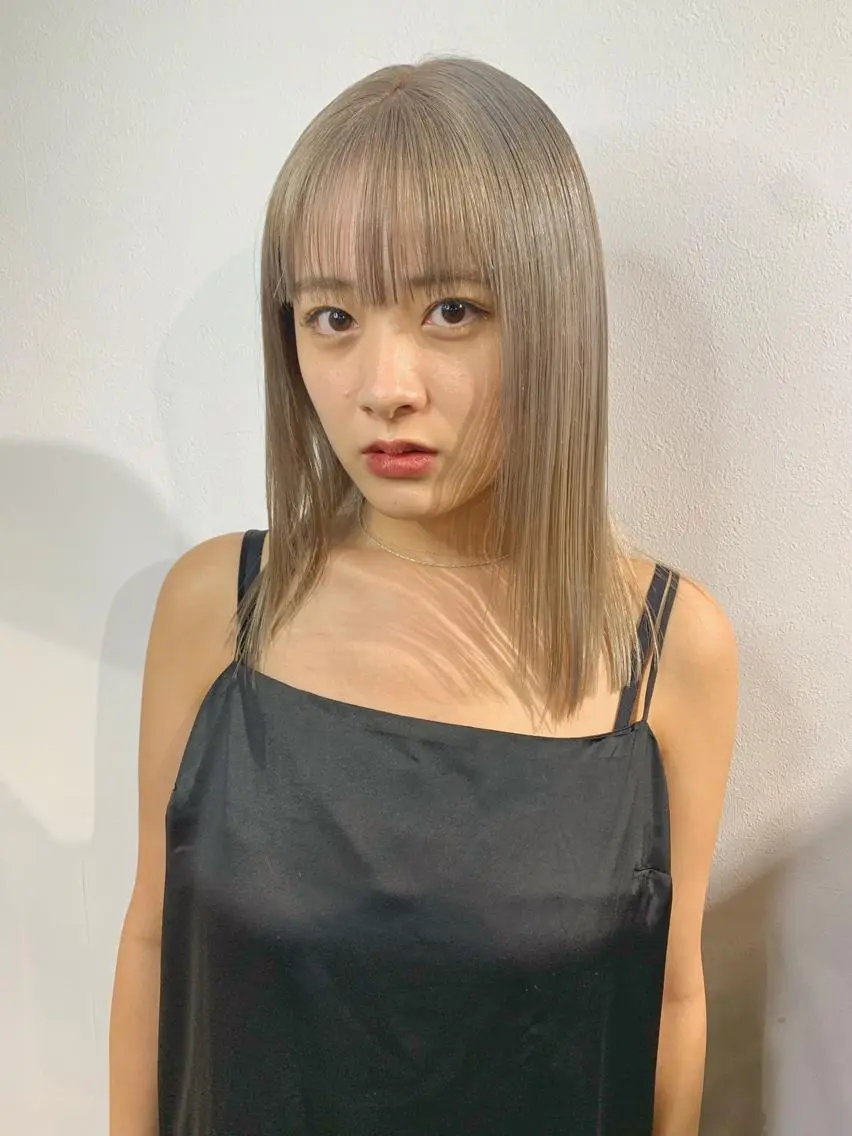 ミディアム カット ヘアカラー ハイトーンNo.1✨ パーマ✨イマイタツヤのヘアスタイル