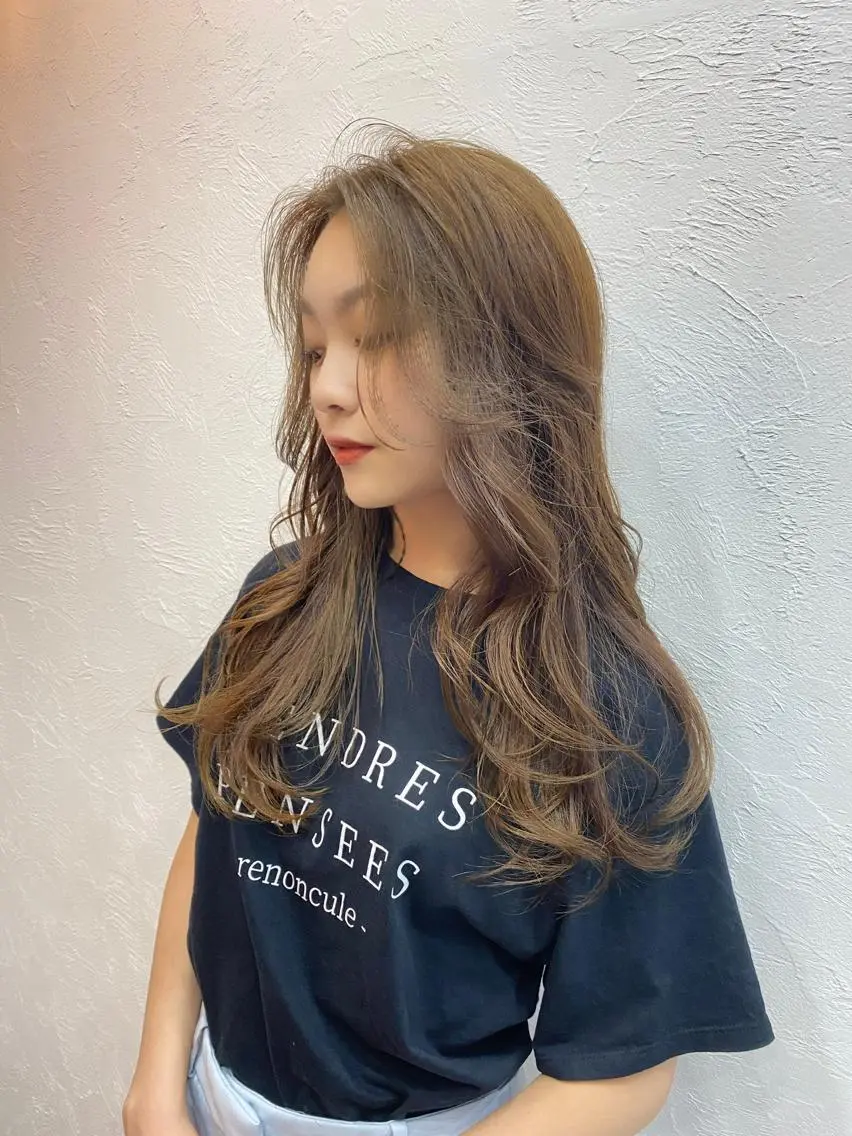 ロング カラー ベージュカラー ミルクティーベージュ 韓国風ヘア 中田 敏明のヘアスタイル