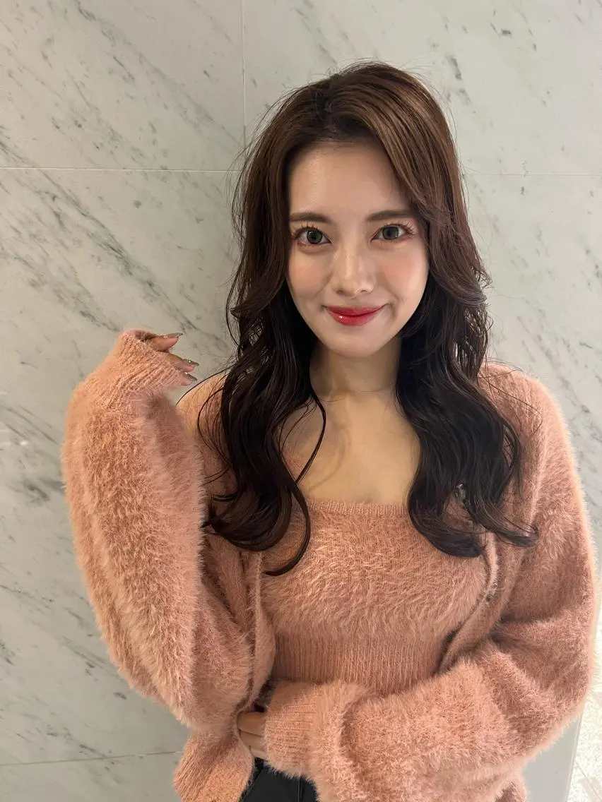 ロング カラー インナーカラー 顔周りカット 韓国風ヘア レイヤーカット カット ヘアカラー トリートメント 🍀小川大輔🍀 ボブ/ブリーチ🥇のヘアスタイル