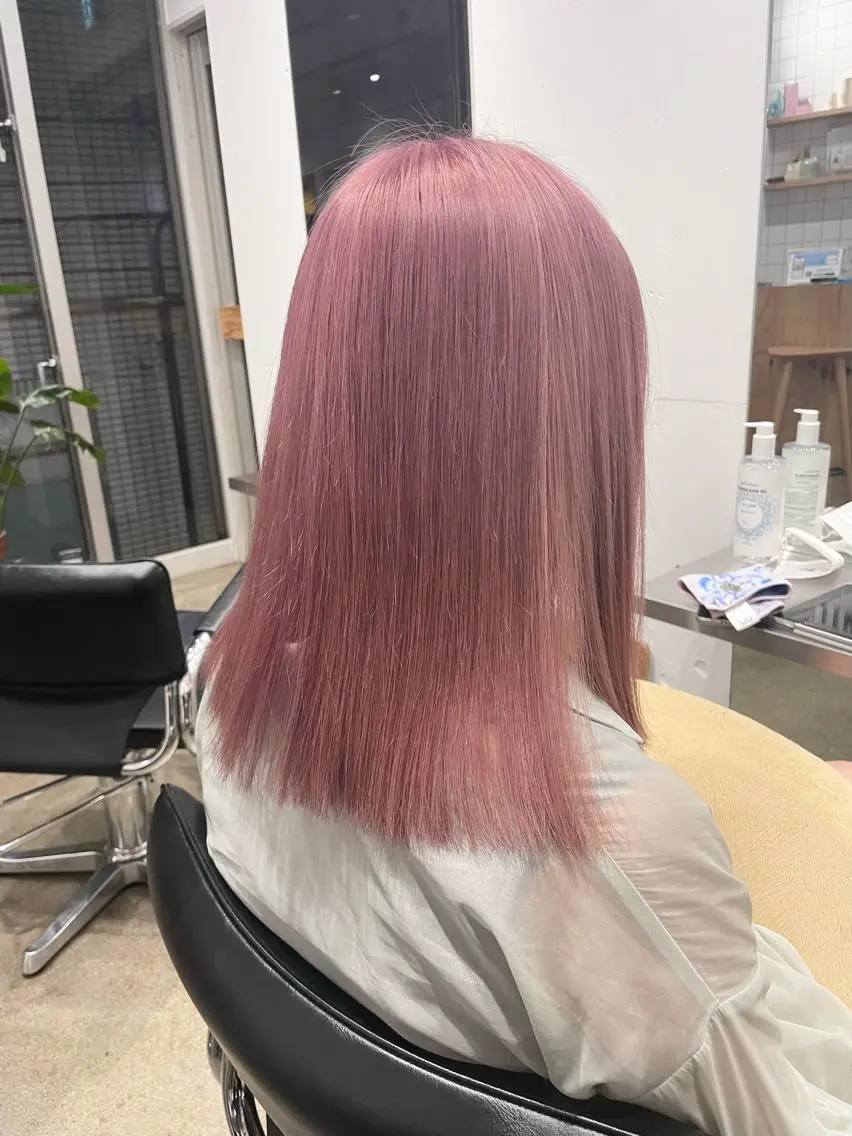 ミディアム カラー ブリーチ ピンクカラー ヘアカラー 湯田実津希🤎 ﾐﾙｸﾃｨ専門のヘアスタイル
