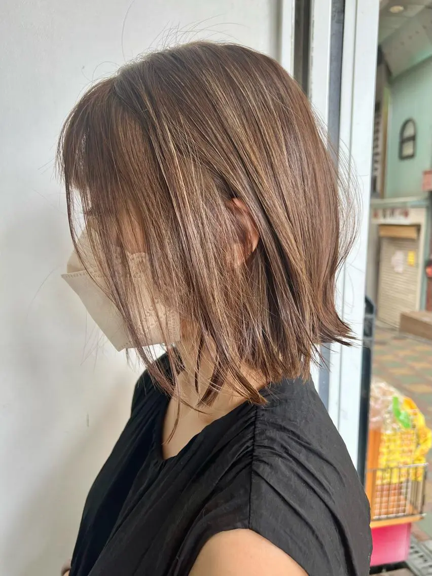 ミディアム カラー ハイライトカラー ハイライト カット ヘアカラー ブリーチなしで透明感 カラー松内真太のヘアスタイル