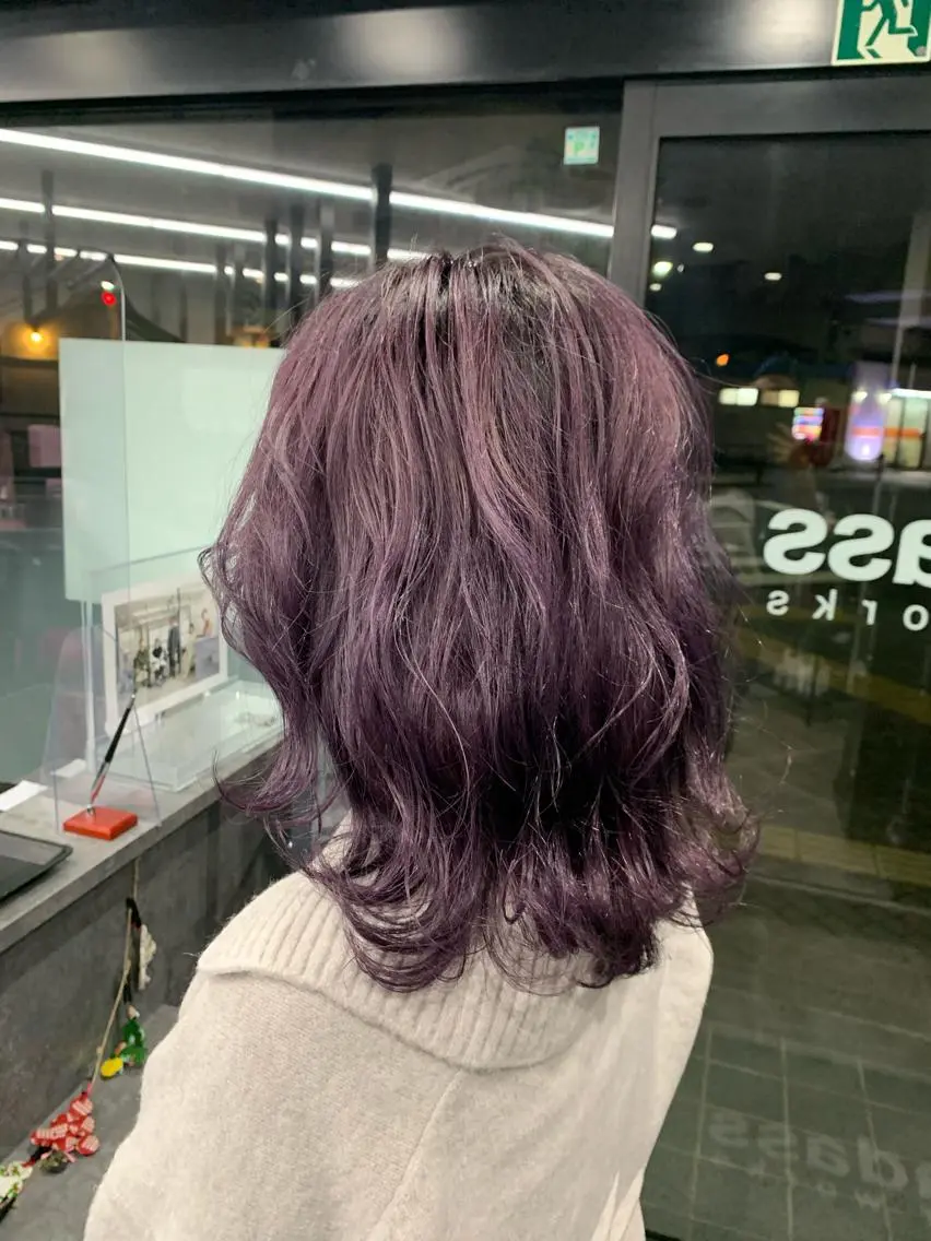 セミロング カラー ヘアカラー 菊地 旬のヘアスタイル