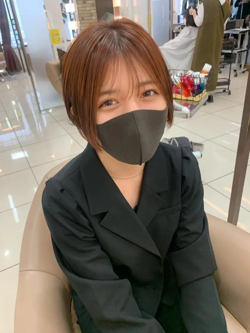 ショート カラー 羽エクステ🪽 🤍まき🤍のヘアスタイル