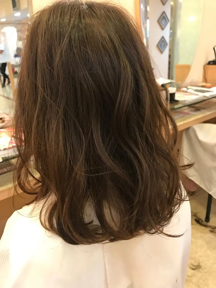 ミディアム HIRO .Nのヘアスタイル