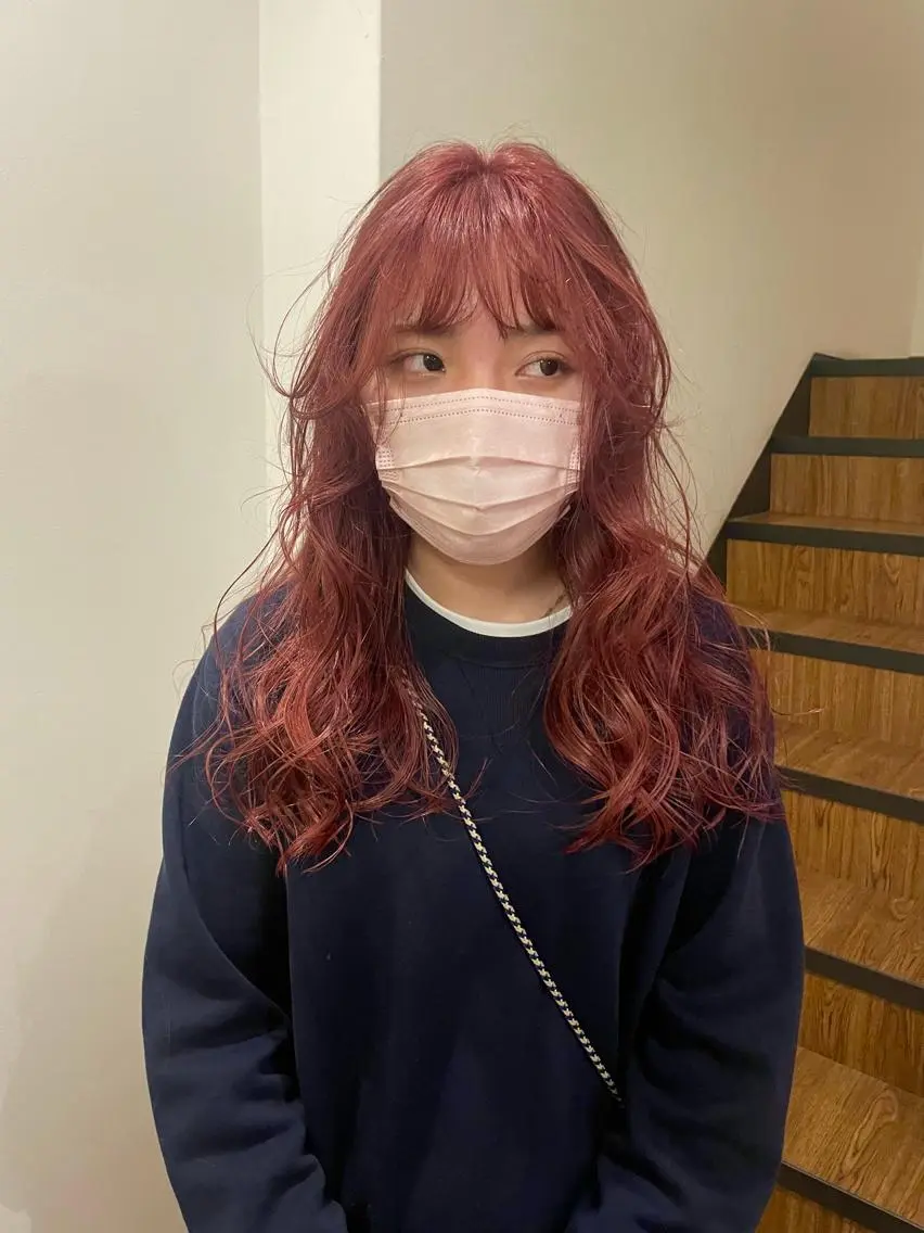 セミロング カラー ベージュカラー ピンクカラー ピンクベージュ カット ヘアカラー トリートメント 心斎橋/レイヤー/ ブリーチ/モエのヘアスタイル