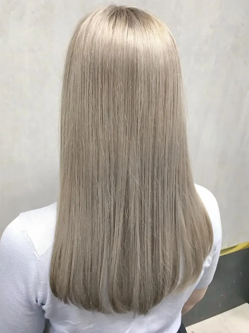 ミディアム カラー パーマ ヘアアレンジ ミディアムパーマ アディクシーカラー ベージュカラー ブリーチ ケアカラー ヘアカラー トリートメント ヘアケア特化型サロン newi 梅田のヘアスタイル