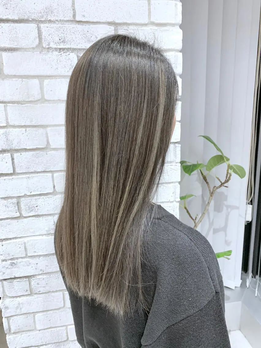 ロング カラー パーマ ヘアアレンジ アディクシーカラー グレージュ ハイライトカラー ハイライト ヘアカラー 縮毛矯正/美髪 髪質改善/石田幸輔のヘアスタイル