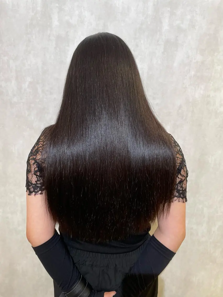ロング 縮毛矯正 飯田 実歩(じっぽ)のヘアスタイル
