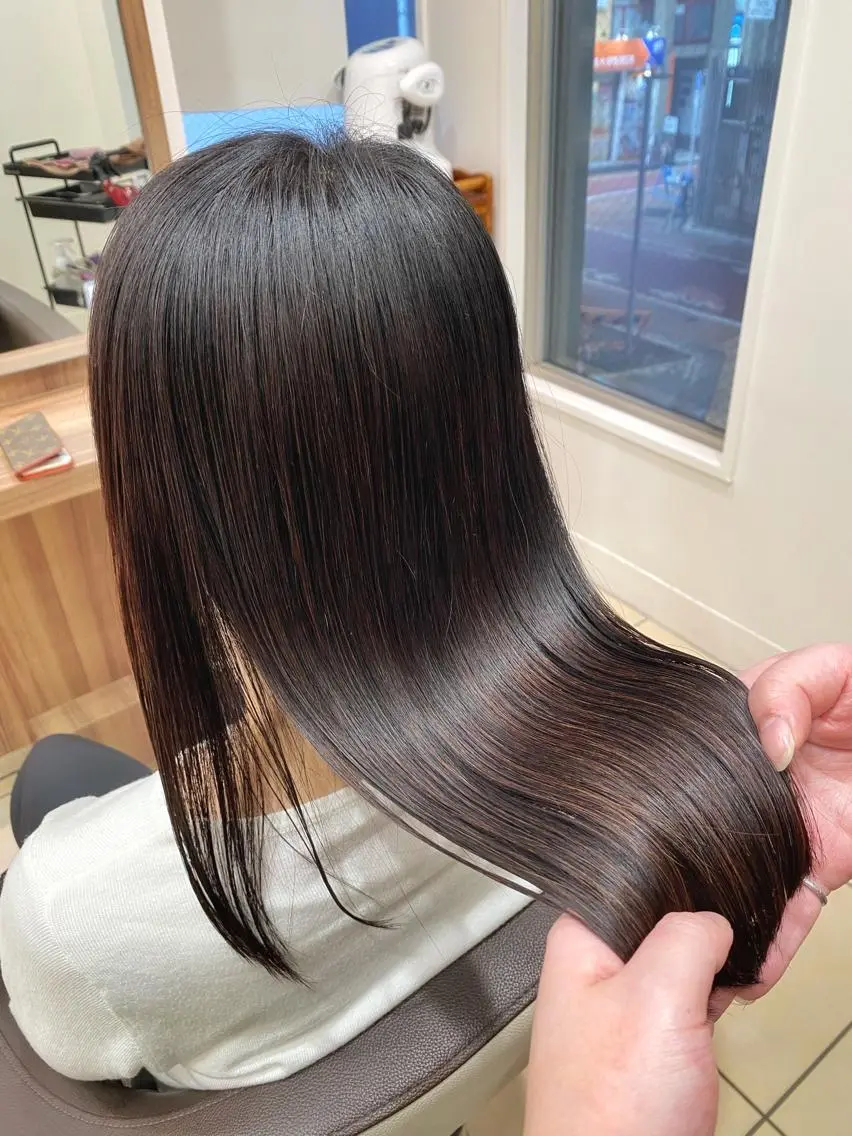 ロング パーマ カット 縮毛矯正 トリートメント 髪質改善特化美容師 小林和哉のヘアスタイル