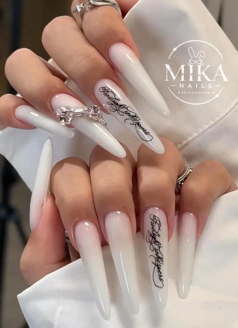 ネイル アートネイル チークネイル ドット フットネイル フレンチネイル ハンドネイル 🌷Luna Mika🌷のネイルデザイン
