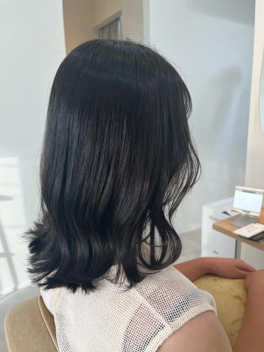セミロング ヘアカラー 加藤 明香里のヘアスタイル