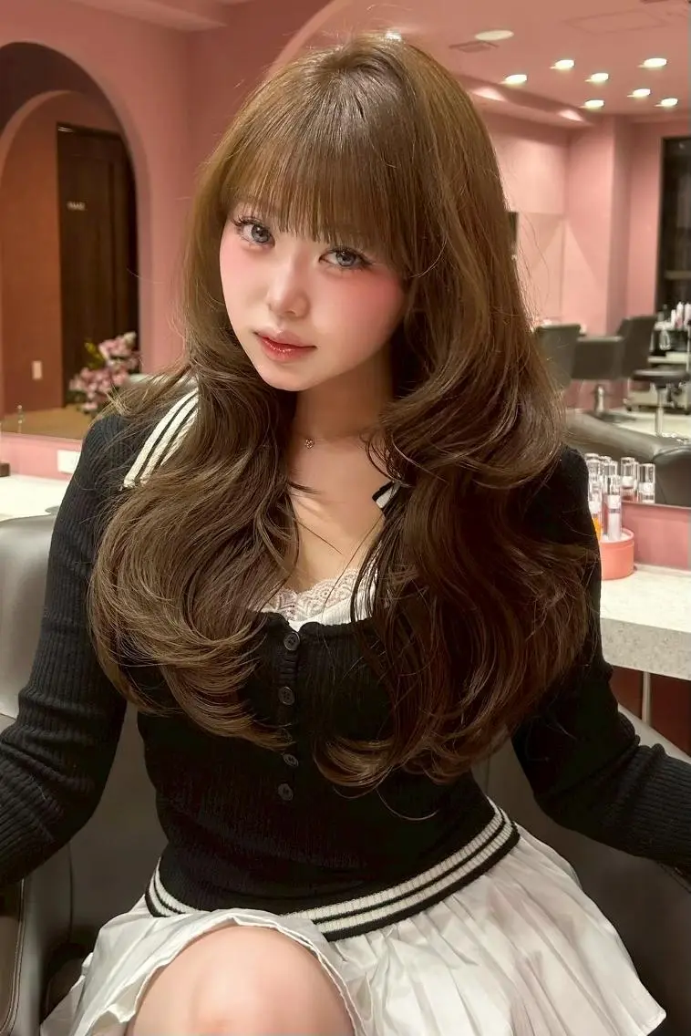 カラー ロング ベージュカラー ブリーチ ブルーカラー ブルージュ 透明感カラー 表参道/ワンホンヘア SAAYA🖤のヘアスタイル