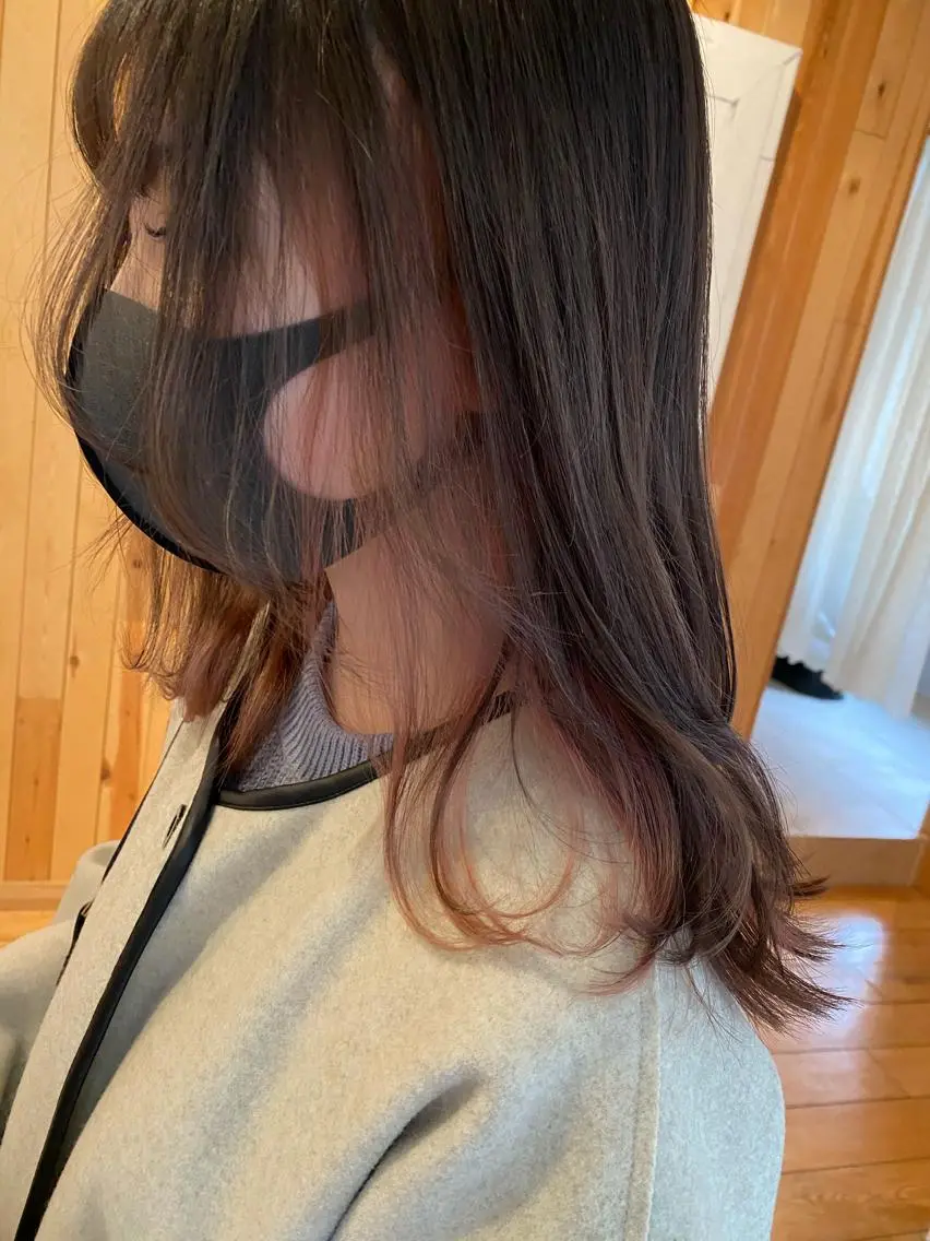 ミディアム カラー パーマ ヘアアレンジ メンズ キッズ ネイル マツエク・マツパ ベージュカラー ブラウンカラー ショコラブラウン ピンクカラー ピンクベージュ インナーカラー/ KANAのヘアスタイル