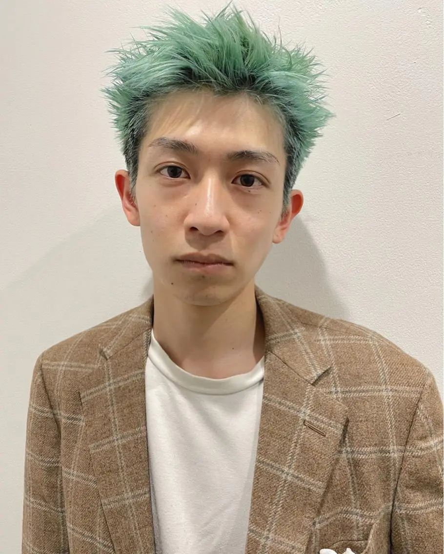 カラー メンズ スパイキーショート ミント ミントグリーン カット ヘアカラー トリートメント 村上雅人 ナチュラルモードのヘアスタイル