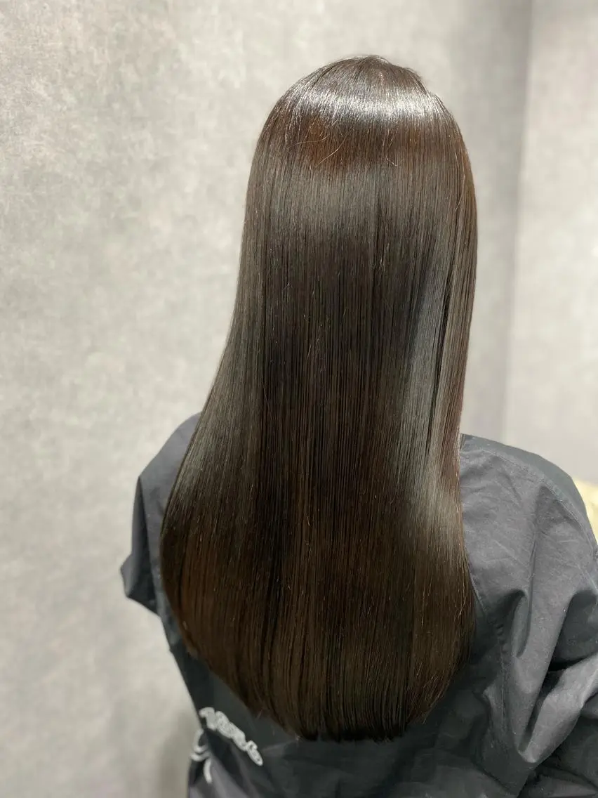 ロング トリートメント カット ヘッドスパ 岩崎 恵実のヘアスタイル